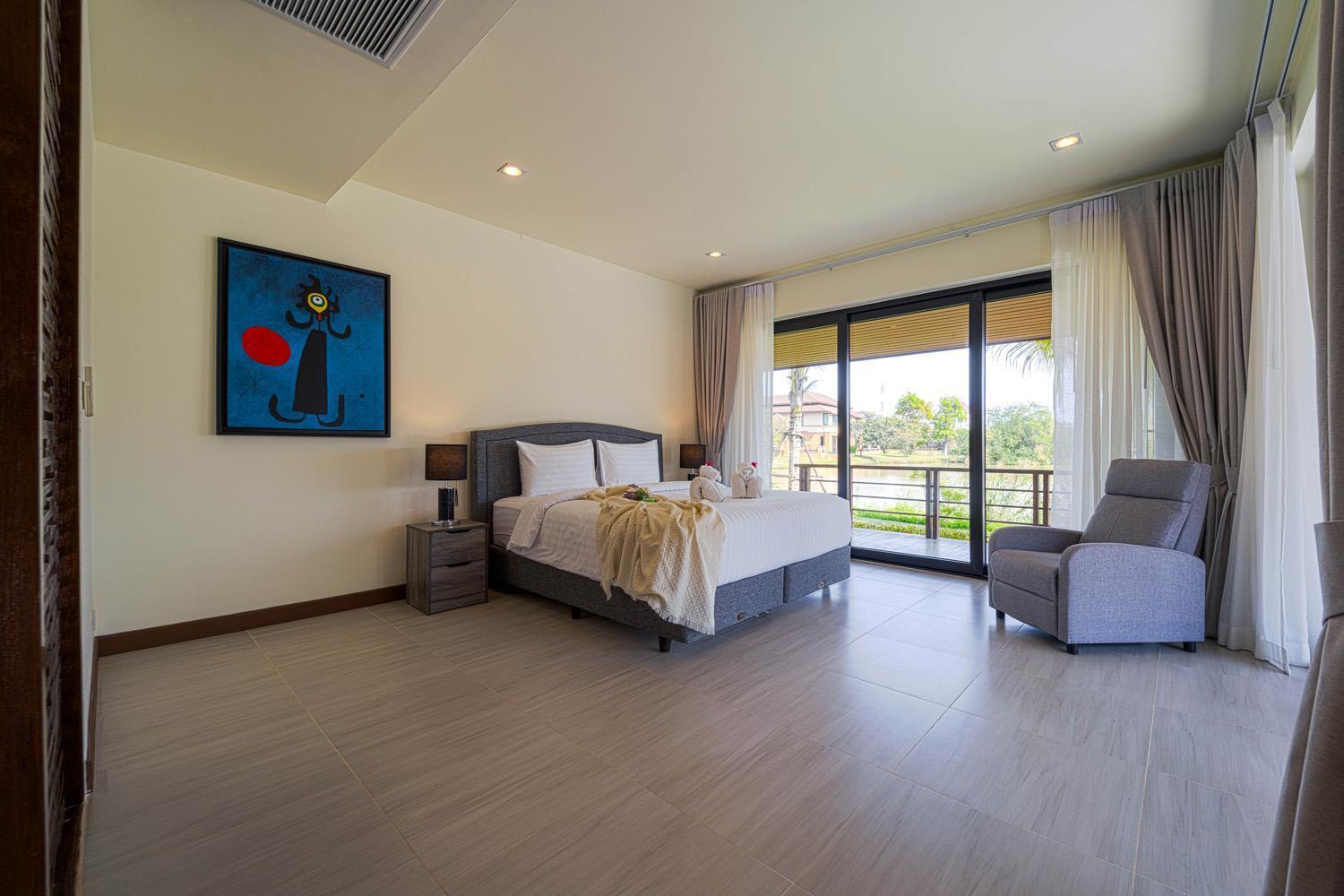 Luxury 5 Bedroom Close To Srs Pousada